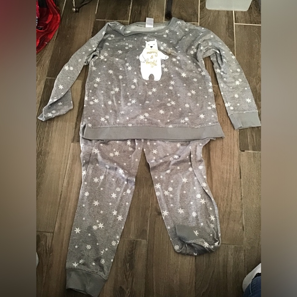Secret Treasures Gray and White Starry Pajama Set
